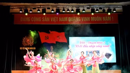 Sôi động đêm nhạc “Khởi nguồn nhịp sống xanh” chào đón tân sinh viên Học viện ANND