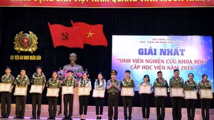 Học viện ANND trao giải cuộc thi “Sinh viên nghiên cứu khoa học”