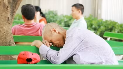 Bệnh nhân, người nhà vật vã trong "lò lửa" Thủ đô