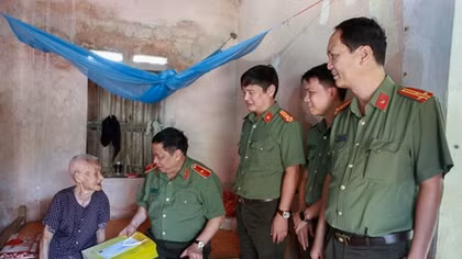 Học viện An ninh nhân dân tri ân các Mẹ Việt Nam anh hùng