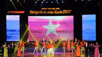 Đêm nghệ thuật “Đảng cho ta mùa xuân”