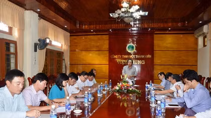 Tìm hướng tháo gỡ khó khăn cho đơn vị Anh hùng lao động