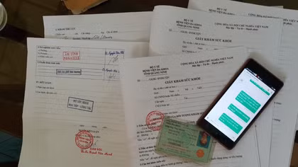 Triệt phá đường dây buôn bán giấy khám sức khỏe giả