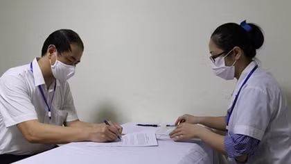 8 người nhập cảnh mắc COVID-19, hơn 128 nghìn người được tiêm vaccine