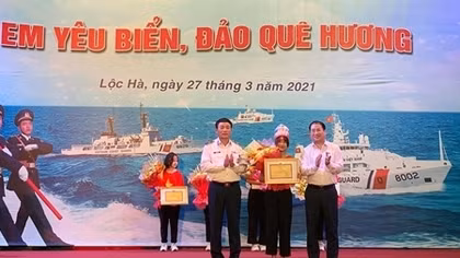 Quán quân cuộc thi “Em yêu biến đảo quê hương” là học sinh lớp 9 ở Hà Tĩnh
