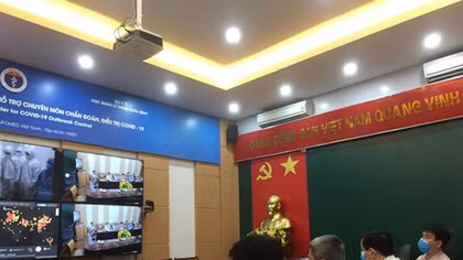 Tiếp tục hội chẩn điều trị các ca bệnh COVID-19 nặng
