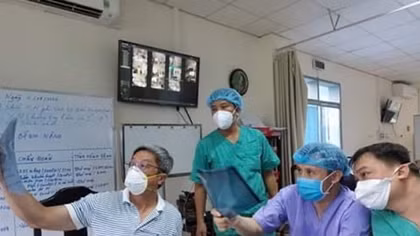 Việt Nam ghi nhận bệnh nhân COVID-19 thứ 15 tử vong