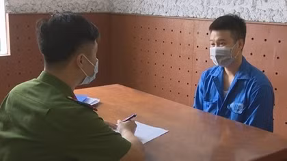 Khởi tố lái xe vi phạm Luật giao thông bỏ chạy làm CSGT bị thương