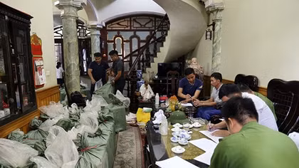 Thu gần 1 tấn pháo nổ ở 3 nhà dân