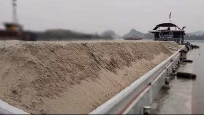  Xử phạt 35 triệu chủ tàu chở 500 m3 cát không có hóa đơn chứng từ
