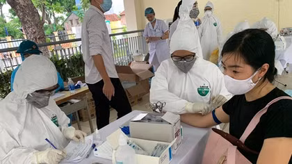 Hà Nội thông báo ca COVID-19, tìm những người đến quán bia Lộc Vừng