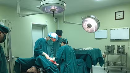 Cứu sản phụ đờ tử cung nguy kịch