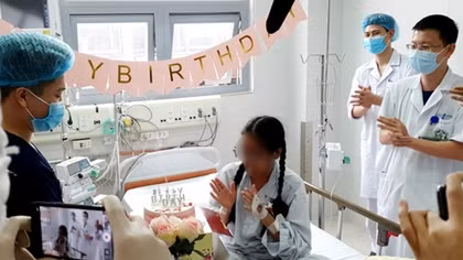 Cô gái được “tái sinh” giữa tâm dịch Bạch Mai gửi lời cảm ơn tới các thầy thuốc