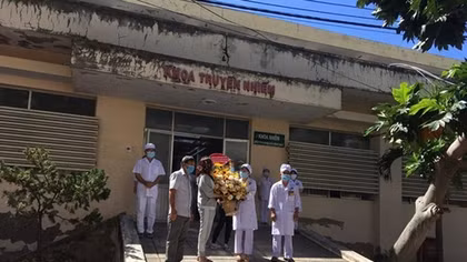 Thêm 10 bệnh nhân COVID-19 được công bố khỏi bệnh