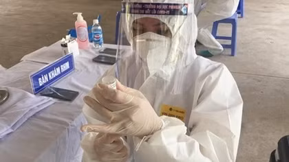 Khẩn trương làm rõ nguyên nhân 1 người tử vong sau 39 giờ tiêm vaccine phòng COVID-19
