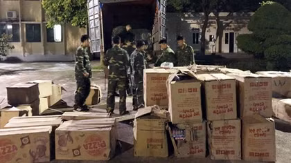 Nhập lậu đồ chơi, bánh kẹo về bán vào dịp Trung thu