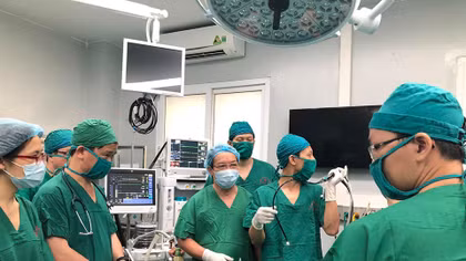 Lần đầu tiên nội soi phế quản siêu âm chẩn đoán sớm ung thư phổi
