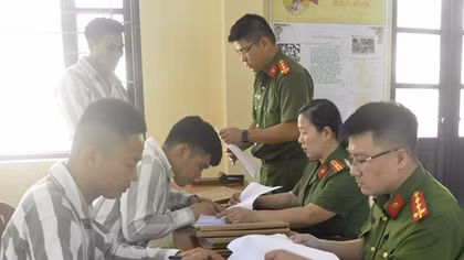 21 phạm nhân ở Trại tạm giam Quảng Ninh được giảm án