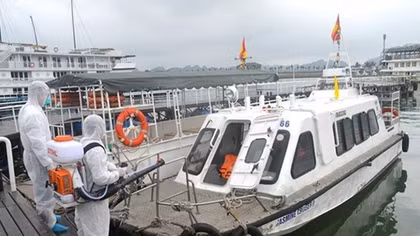 4 du khách nhiễm COVID-19: Quảng Ninh phong tỏa nhiều khu vực 