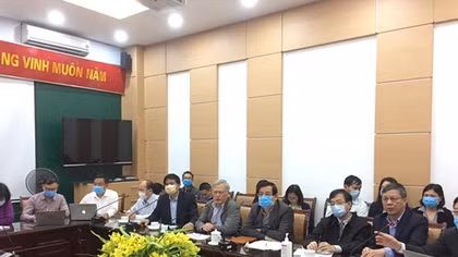 2 bệnh nhân nhiễm COVID-19 phải thở máy, lọc máu