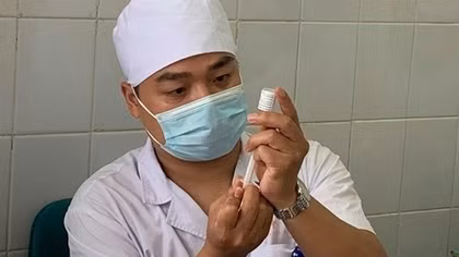 Việt Nam ghi nhận 1 ca tử vong do sốc phản vệ sau tiêm vaccine COVID-19
