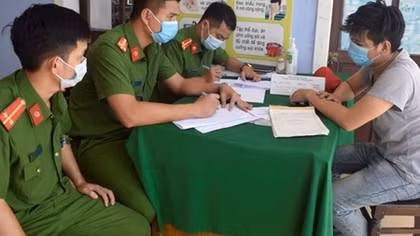 Nguy cơ bùng phát dịch từ việc lái xe khai báo gian dối