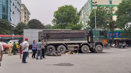 Xe "hổ vồ" gây tai nạn khiến 1 phụ nữ tử vong