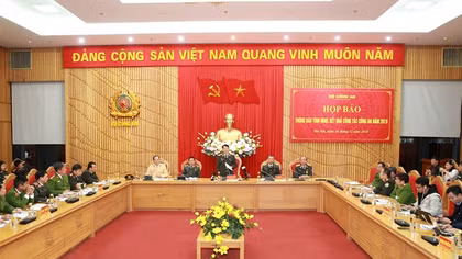 Đề nghị các cơ quan báo chí cung cấp thông tin, giám sát, ủng hộ lực lượng CAND