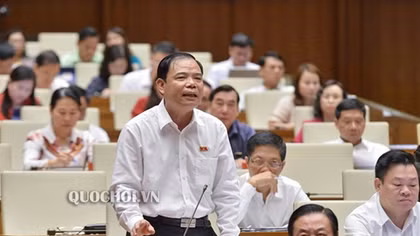 Bộ trưởng Nông nghiệp: Không có lý gì cứ tập trung ăn thịt lợn