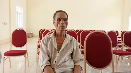 Bác họ chém cháu trai 10 tuổi