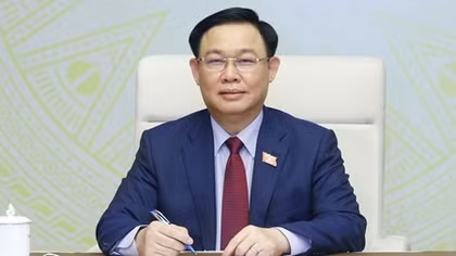 Liên bang Nga xem xét chuyển giao công nghệ sản xuất vaccine Sputnik V tại Việt Nam