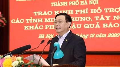 Hà Nội trao 91 tỷ đồng hỗ trợ đồng bào khắc phục thiệt hại do mưa lũ