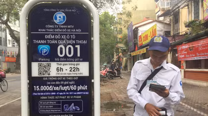 Hà Nội tính chuyện tăng phí lòng đường gấp 3 lần