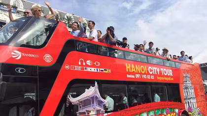 Hà Nội sẽ có thêm một tuyến buýt hai tầng thoáng nóc dạo phố