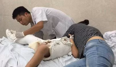  Đình chỉ Hiệu trưởng và Hiệu phó trường tiểu học Nam Trung Yên