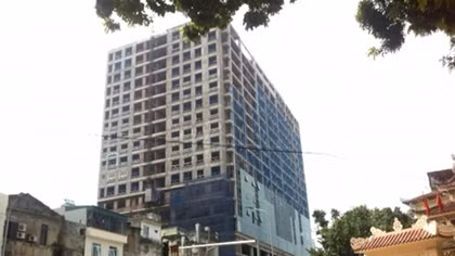Vẫn chưa có phương án tháo dỡ công trình số 8B Lê Trực