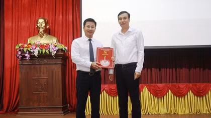 Huyện ủy Ứng Hòa, Hà Nội có tân Bí thư