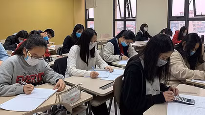 Hà Nội quyết định cho học sinh, sinh viên nghỉ học đến 15/3