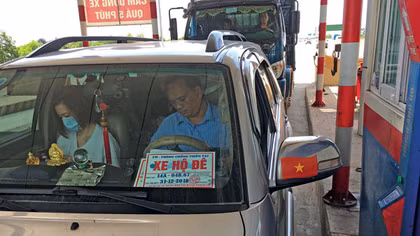 Cấp biển “Xe hộ đê” phải đúng đối tượng và thời điểm