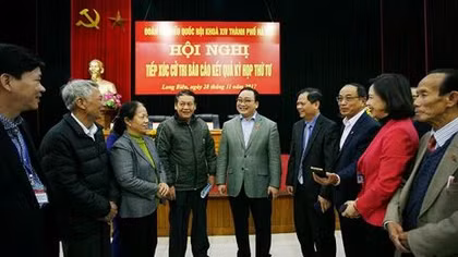 Quy hoạch thành phố hai bên sông Hồng không thể vội vã