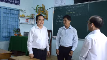 Bộ Giáo dục và Đào tạo sẽ lùi thời điểm kết thúc năm học