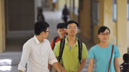 Nhiều trường ĐH công bố điểm chuẩn dự kiến và điểm sàn nhận hồ sơ xét tuyển