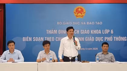  Bắt đầu thẩm định 43 bản mẫu SGK lớp 6