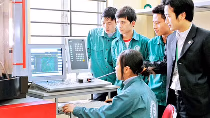 Du học sinh cần cân nhắc khi quyết định về Việt Nam tránh dịch 
