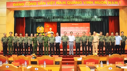 Hội thảo khoa học - thực tiễn "CAND với việc thực hiện Nghị quyết Trung ương 4 khóa XII"