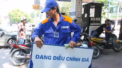 Xăng lại tăng giá từ chiều nay 20-11