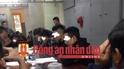  Triệt phá đường dây toàn hotboy bán dâm cho các "quí bà"
