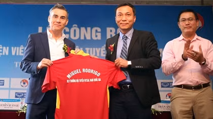 Chuyện "tiền" ở VPF