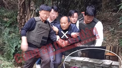 Cuộc đấu súng nghẹt thở với tên trùm ma túy vận chuyển 39 bánh heroin
