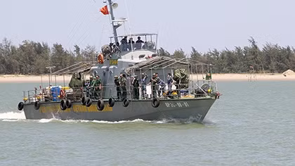 Hơn 1.500 người đang tìm kiếm phi công Su-30 đang mất tích